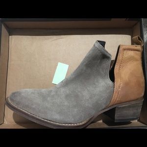 Diba Bootie Women’s size 8.5